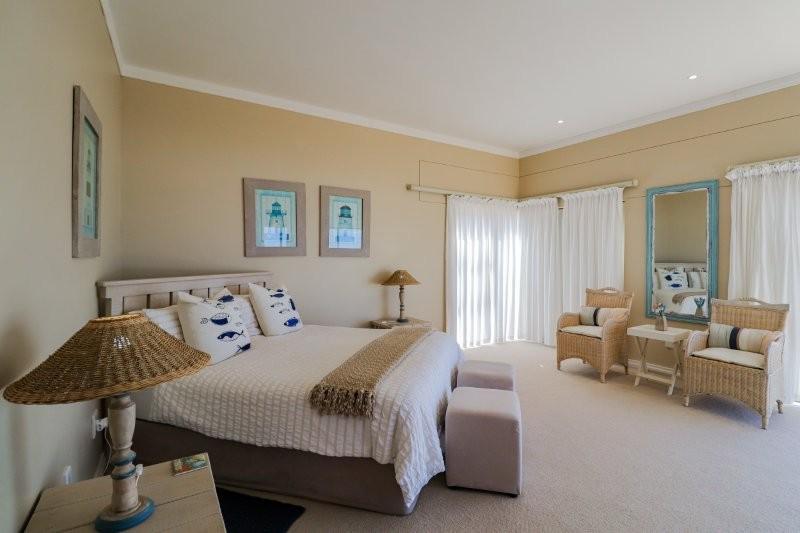 4 Bedroom Property for Sale in Jongensfontein Western Cape